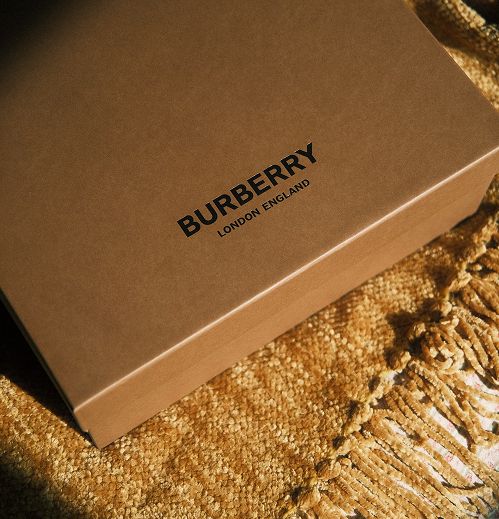 Burberry cardboard box with text